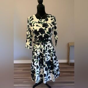 NWOT SAMANTHA SUNG Black and Green Floral Long Sleeve Dress- size 6